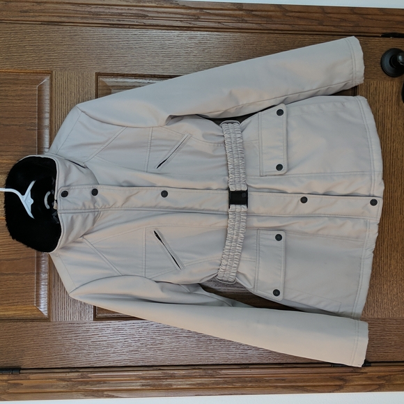 Jessica Simpson Jackets & Blazers - Warm Jessica Simpson Belted Tan Puffer Coat